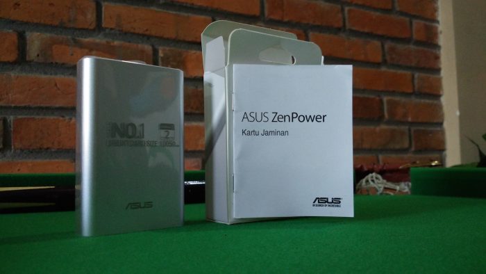 Asus ZenPower Powerbank seukuran Kartu Kredit