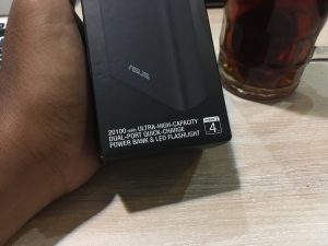 ZenPower Ultra bisa dipake mengisi ZenFone 2 hingga 4 kali