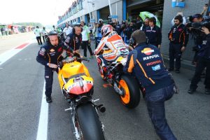Aksi Pindah Motor Marc Marquez di Assen 2014 - 6