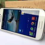 Layar Terang dan nyaman di Outdoor Galaxy S4 Zoom