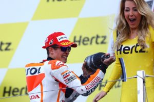 Marc keren Selebrasi Podium Silverstone MotoGP 2014