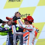 Koleksi Foto2 Selebrasi Sirkuti Silverstone Inggris MotoGP 2014 2 Minum sama sama Selebrasi Podium Silverstone MotoGP 2014