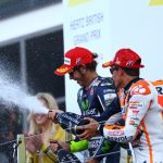Koleksi Foto2 Selebrasi Sirkuti Silverstone Inggris MotoGP 2014 8 Rossi dan Marc Selebrasi Silverstone MotoGP 2014