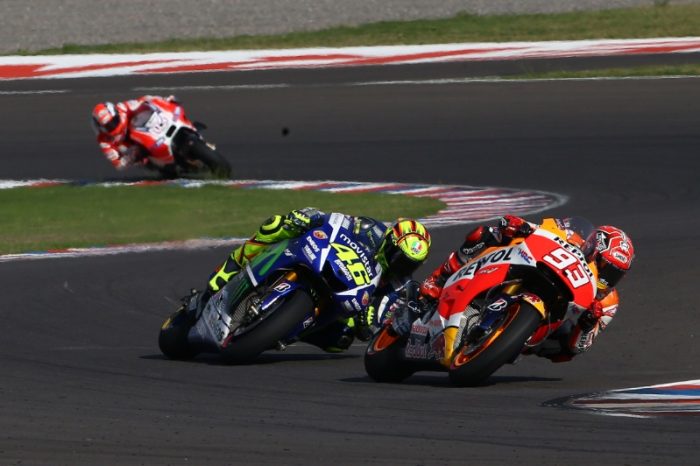 Duel Marc Marquez vs Valentino Rossi Argentina MotoGP