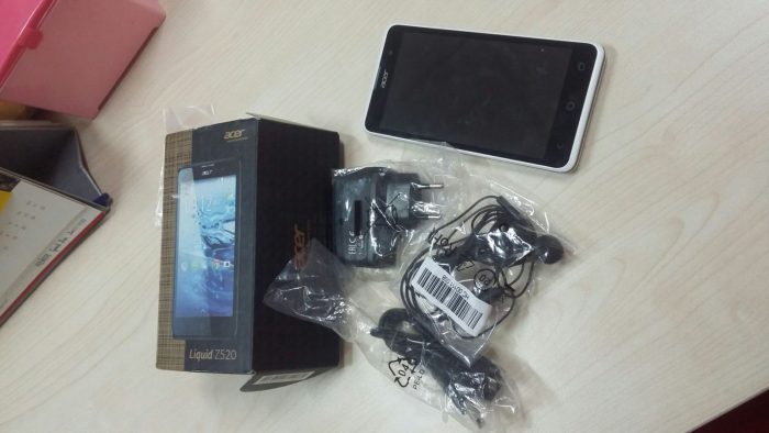 Komplit Acer Z520 keren