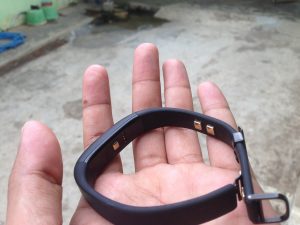 Akhirnya Datang Juga: Jawbone UP3 3 Strap Jawbone UP3 mudah lepas