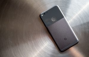 Desain Belakang Google Pixel XL