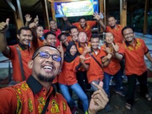 Guyup Rukun Ponjong Enterprises bersama Anang Sutrisno Arif Nurdiyanto Deni Kurniawan Tongki Danang Kliwon Si Muh dan Team